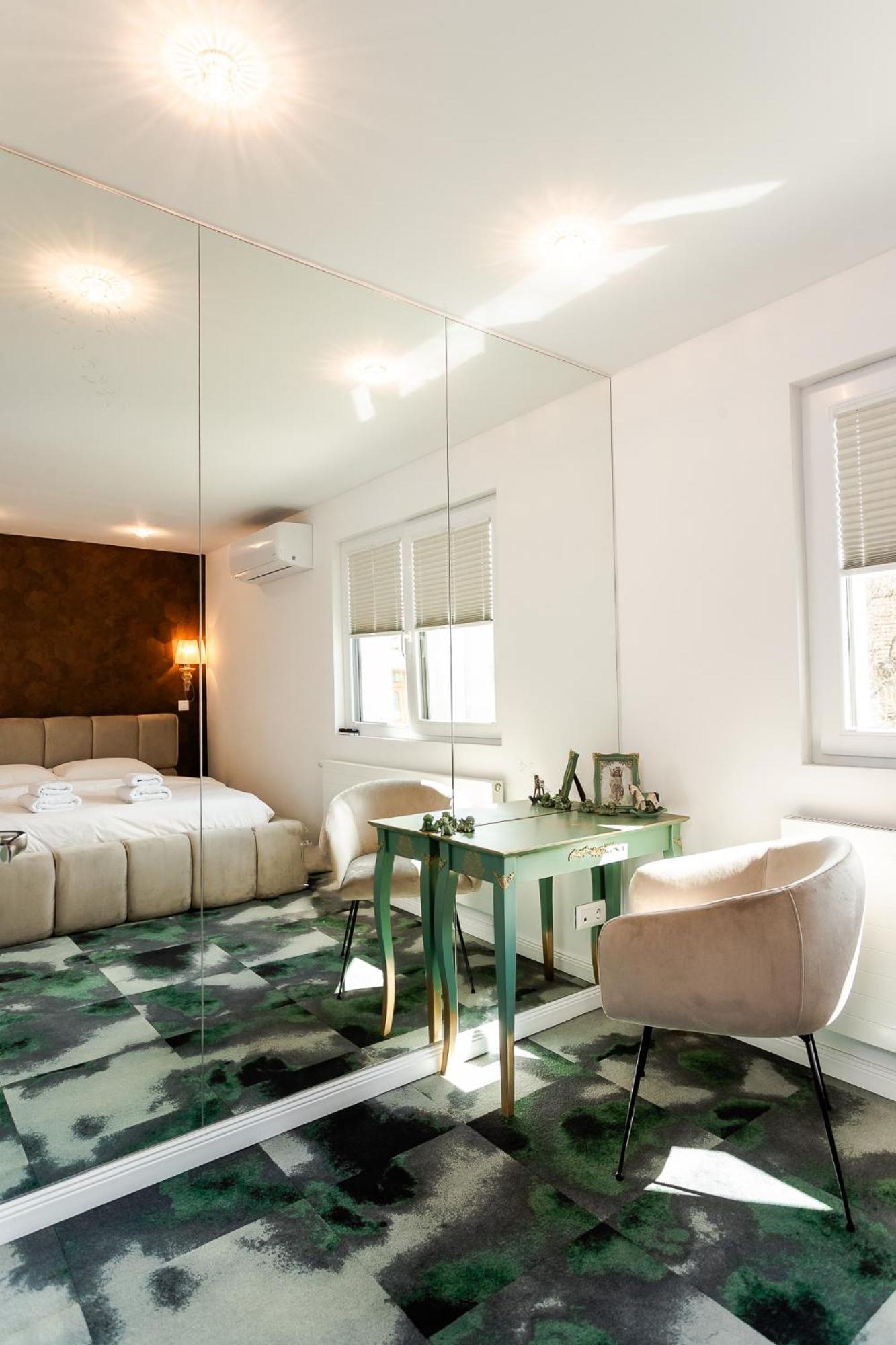 Apartment Onyx Carolyne Bistriţa Extérieur photo